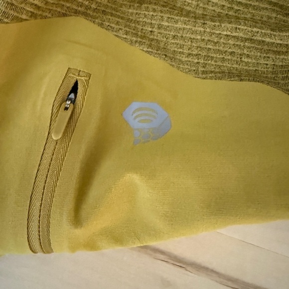 Mountain Hardware Men's Long Sleeve Full Zip Green Jacket - Medium - Picture 4 of 6